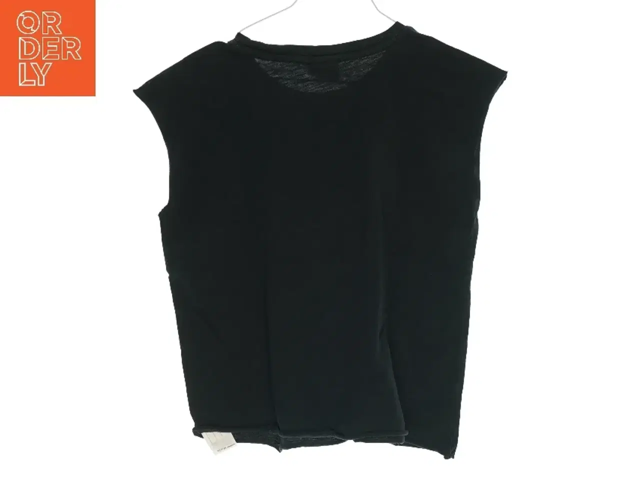 Billede 2 - Ærmeløs T-shirt fra Hummel (Str 140 cm)