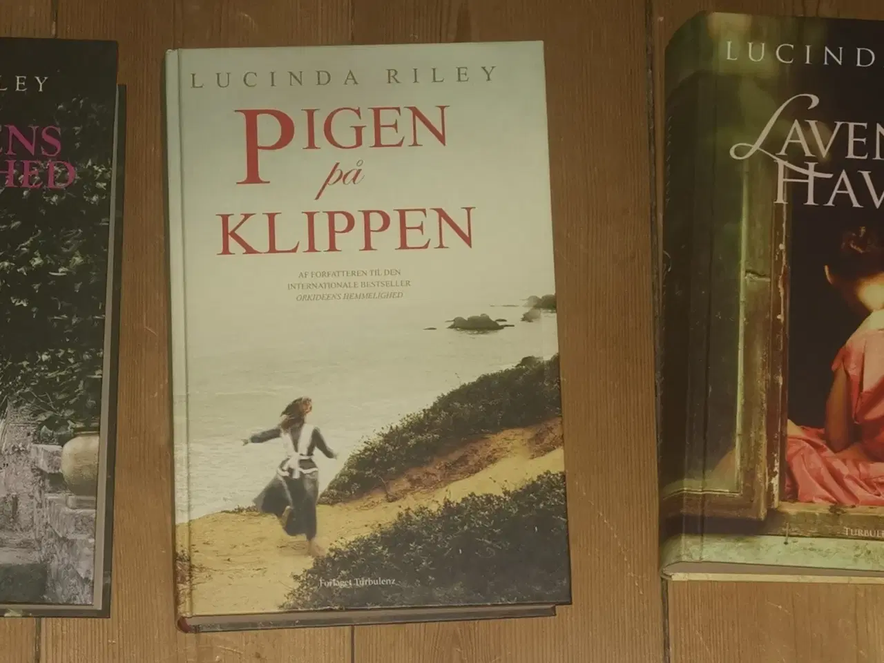 Billede 1 - 3 stk Lucinda Riley Bøger Hardback 90Kr samlet