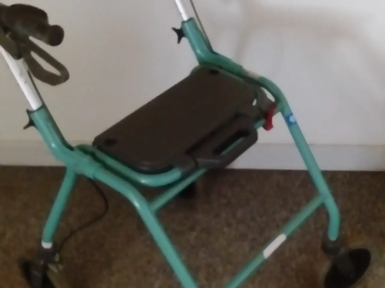 Billede 2 - rollator og stol