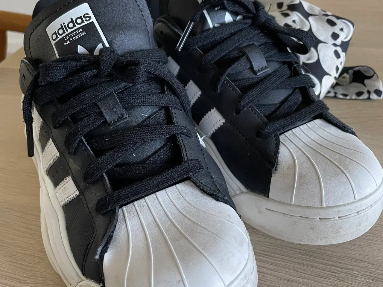 Billede 1 - Adidas superstar Millencon
