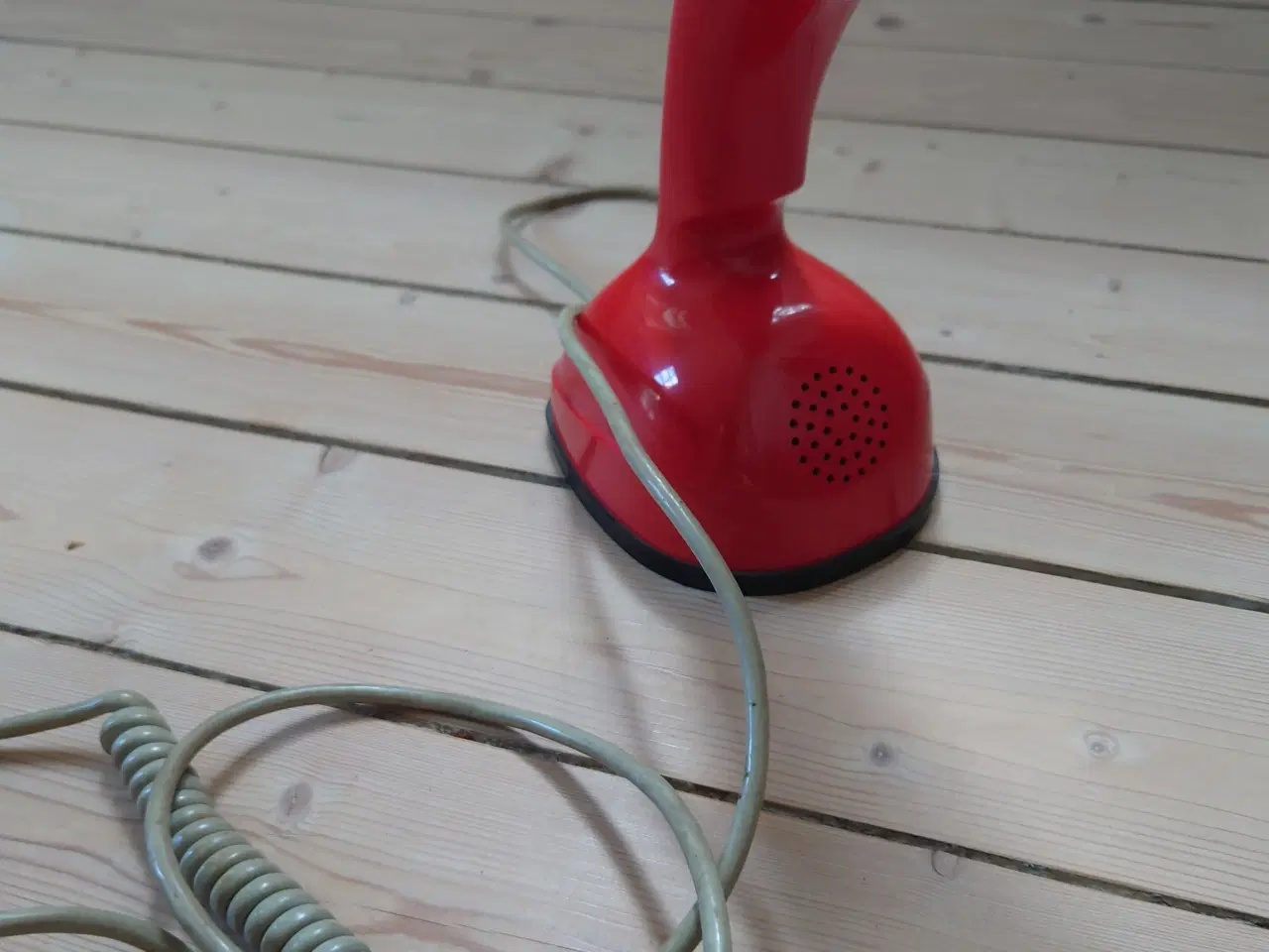 Billede 1 - Rød Ericsson Cobra telefon 