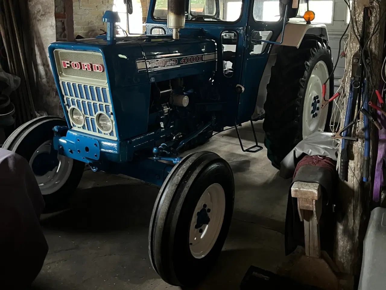 Billede 5 - 2 stk Dæk m/slanger forhjul traktor 16"
