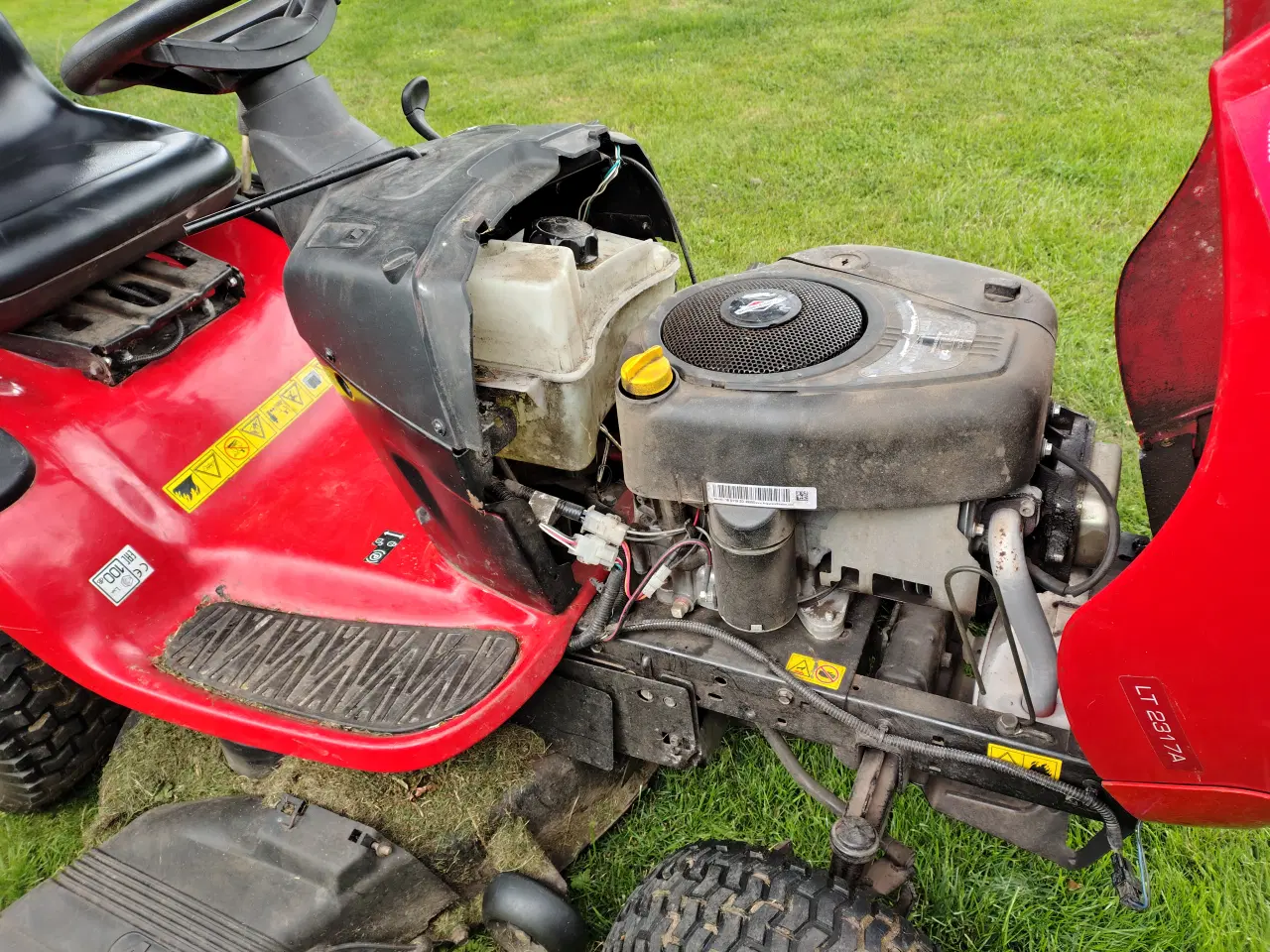 Billede 4 - Havetraktor Jonsered LT2317 A