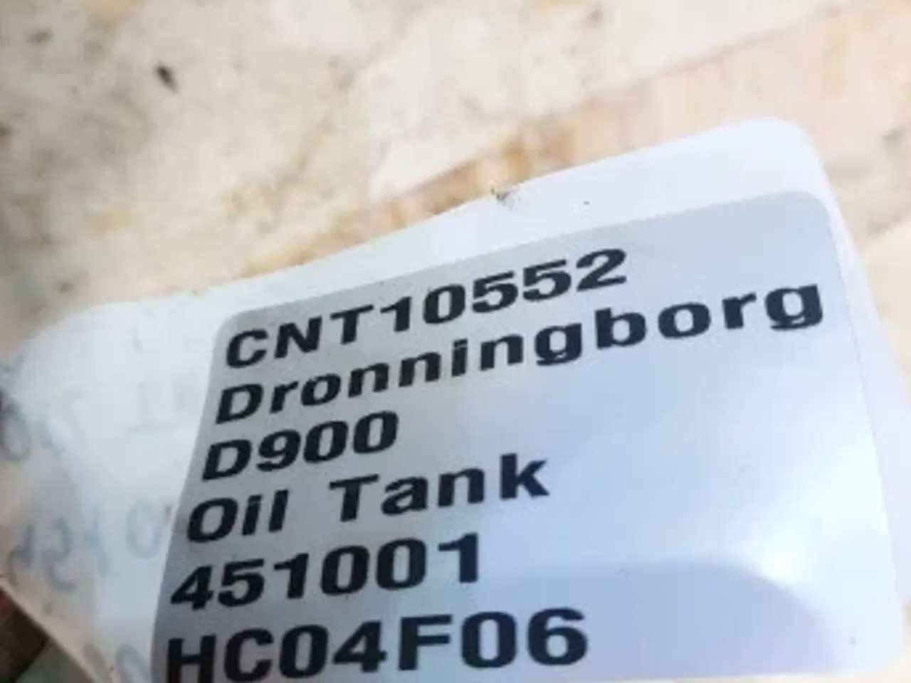 Billede 12 - Dronningborg D900 OIietank 451001