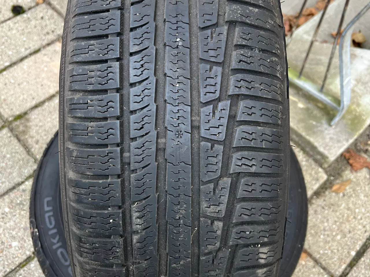 Billede 1 - Nokian vinterdæk 225/60 R16