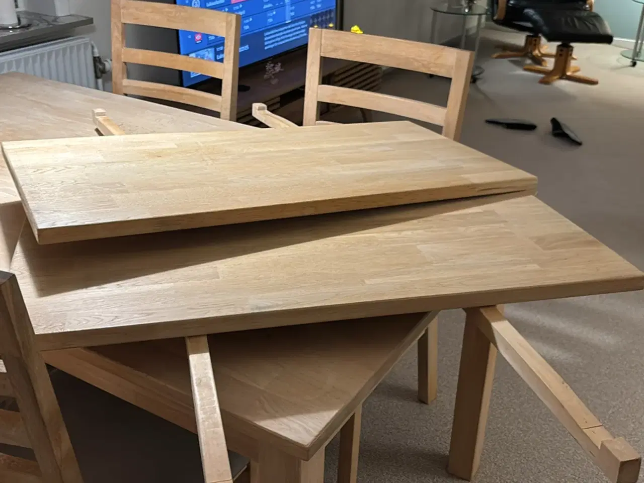 Billede 3 - Spisebord i egetræ m. 6 stole