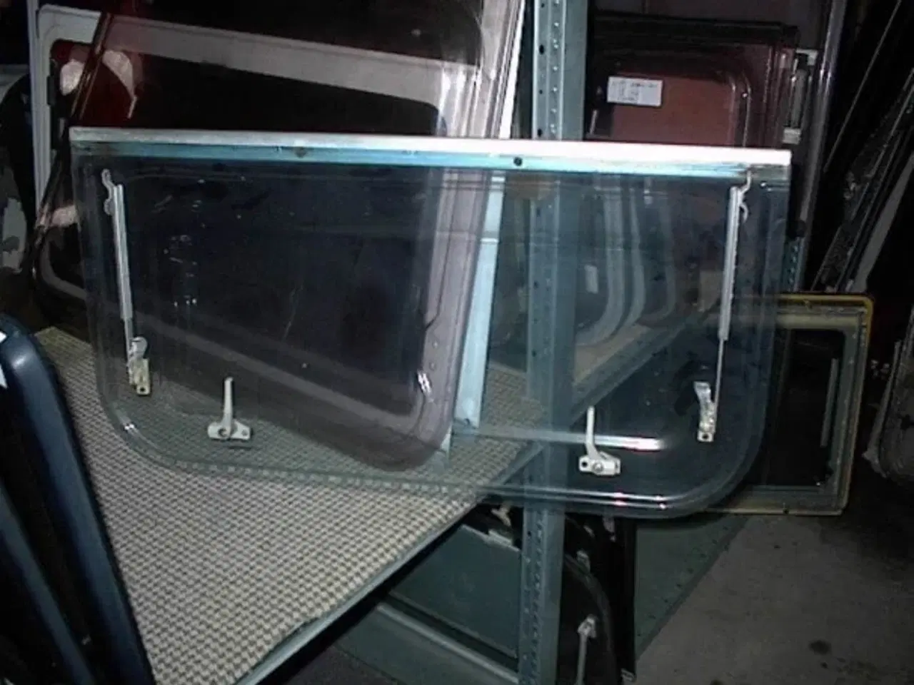 Billede 2 -   Side Rude