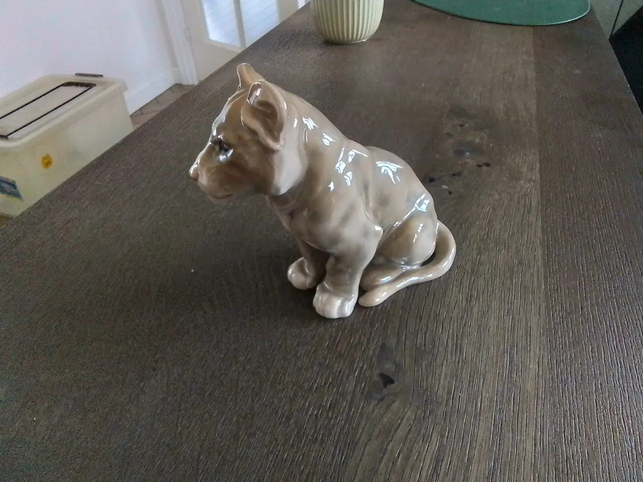 Billede 3 - Porcelæns løve unge 
