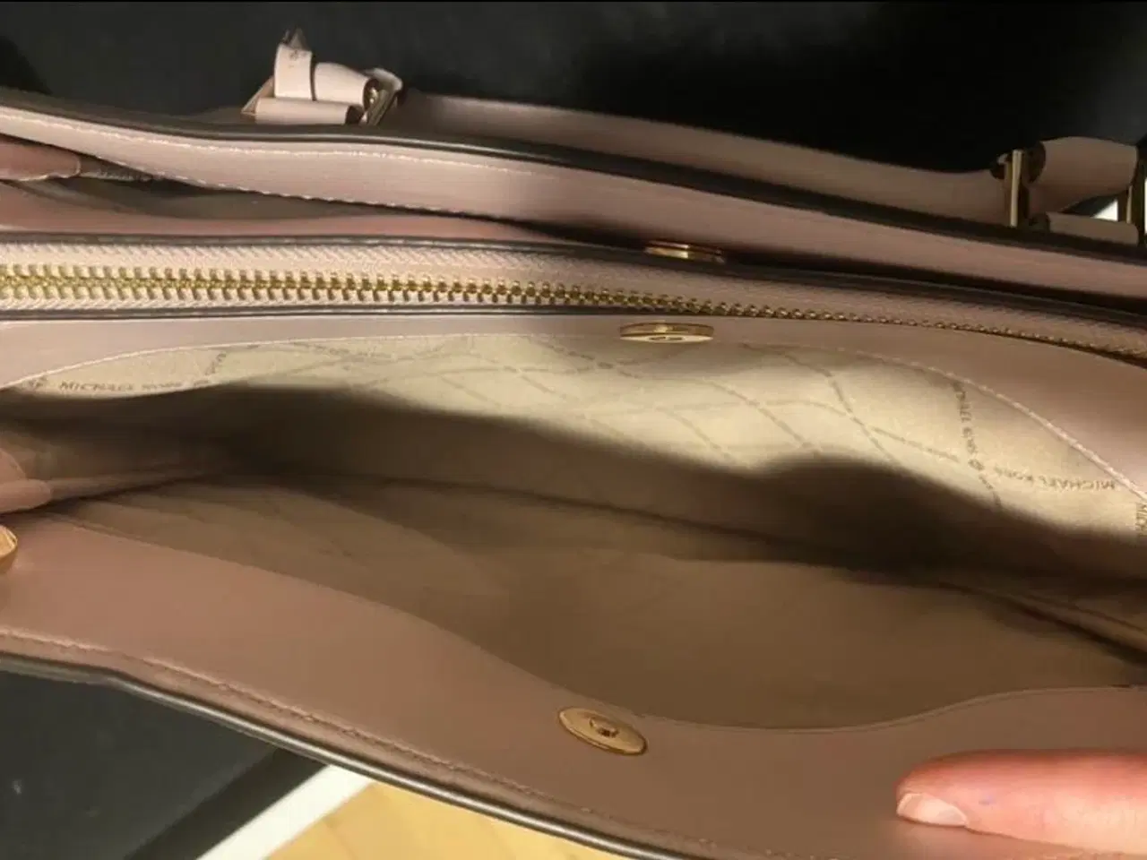 Billede 6 - Michael kors taske 