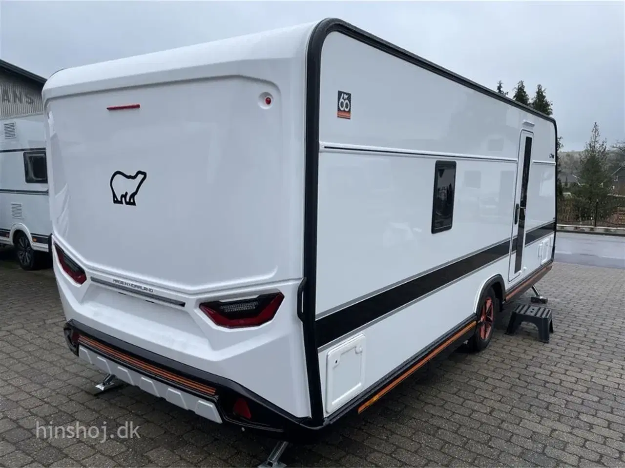 Billede 18 - 2024 - Polar Blackline 590 FWL   Polar Blackline den lækreste 60 års jubilæumsvogn se den hos Hinshøj Caravan