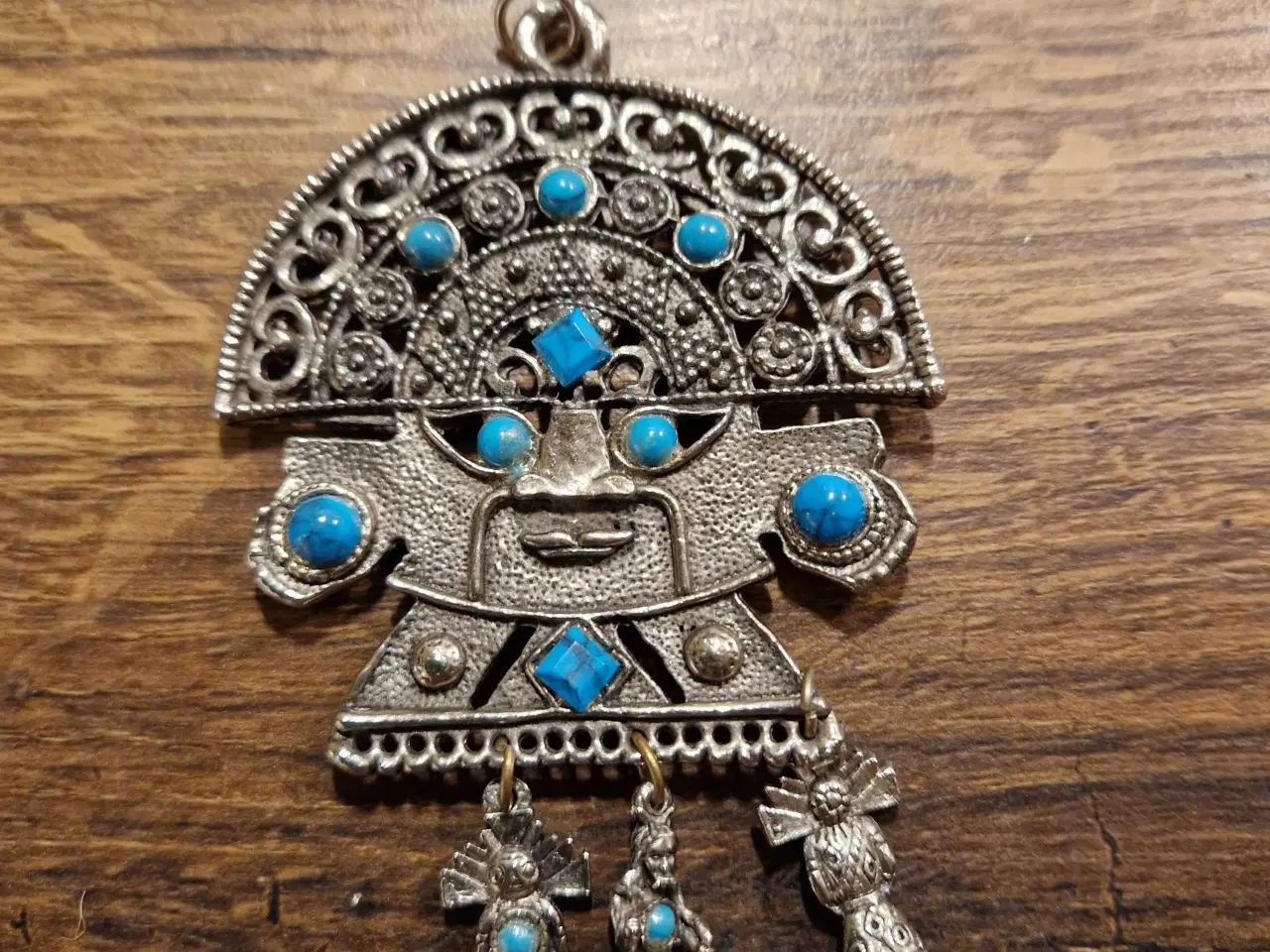 Billede 4 - Sydamerikansk vedhæng med turkis 