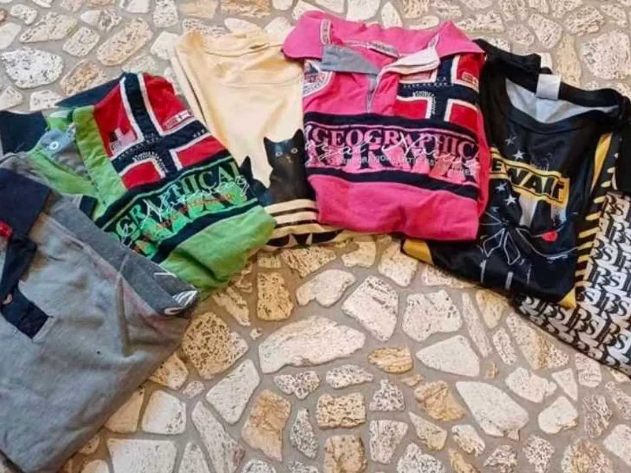 Billede 1 - 6 x T-shirts