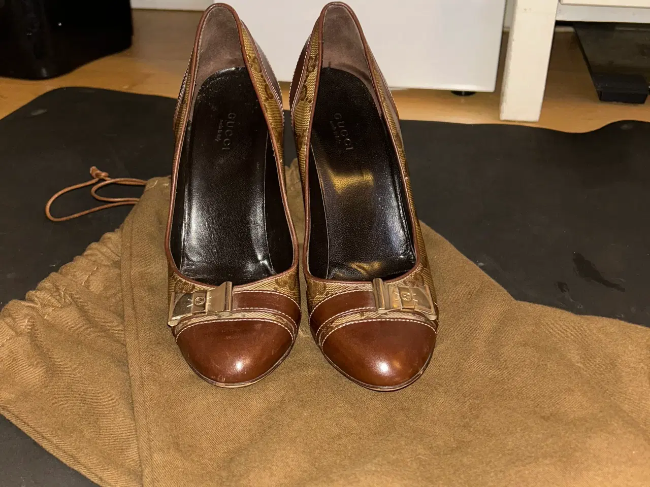 Billede 1 - Højhælede Gucci sko