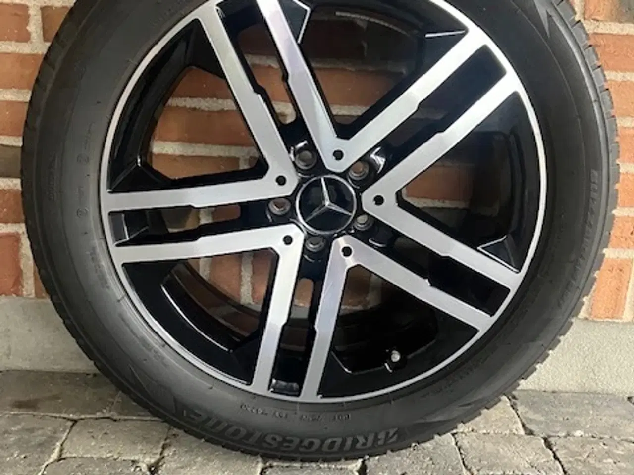 Billede 1 - Mercedes GLA 19" originale alufælge med vinterdæk