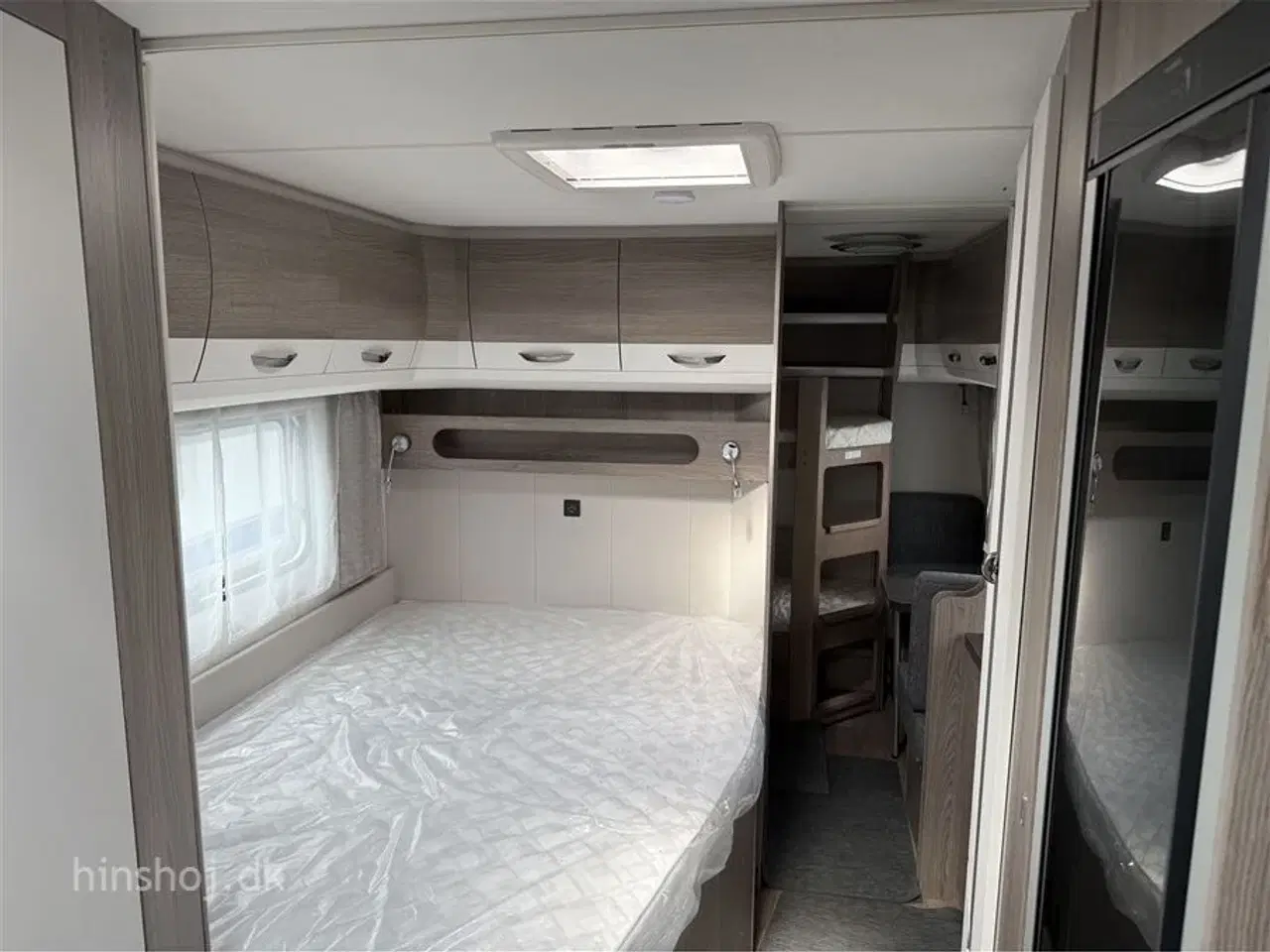 Billede 12 - 2023 - Hobby Prestige 650 KFU   Hobby 650 KFU model med Fransk seng og Køjer fra Hinshøj Caravan A/S