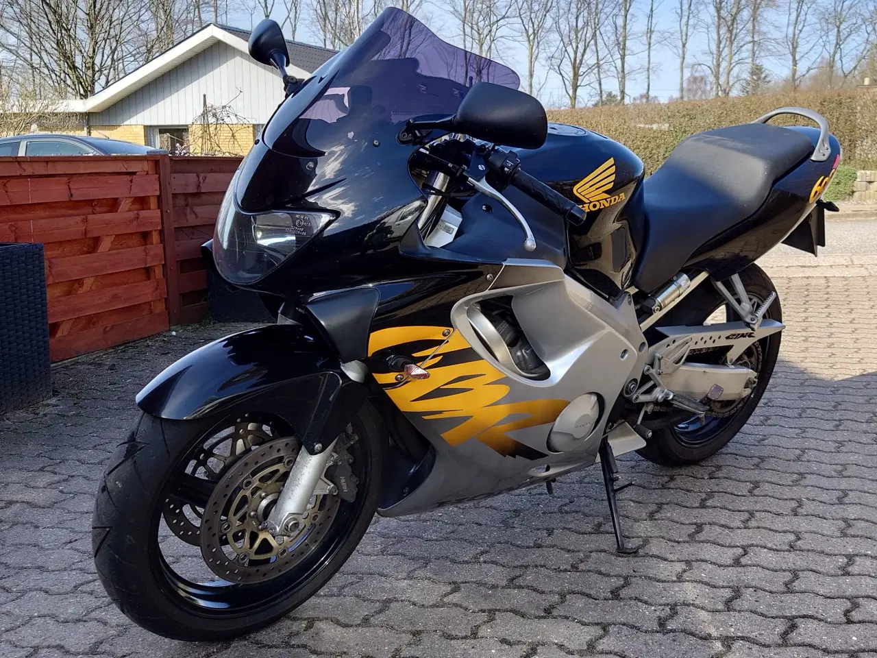 Billede 1 - HONDA CBR 600F4