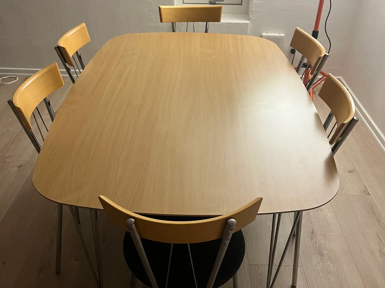 Billede 2 - Spisebord i bøgefiner