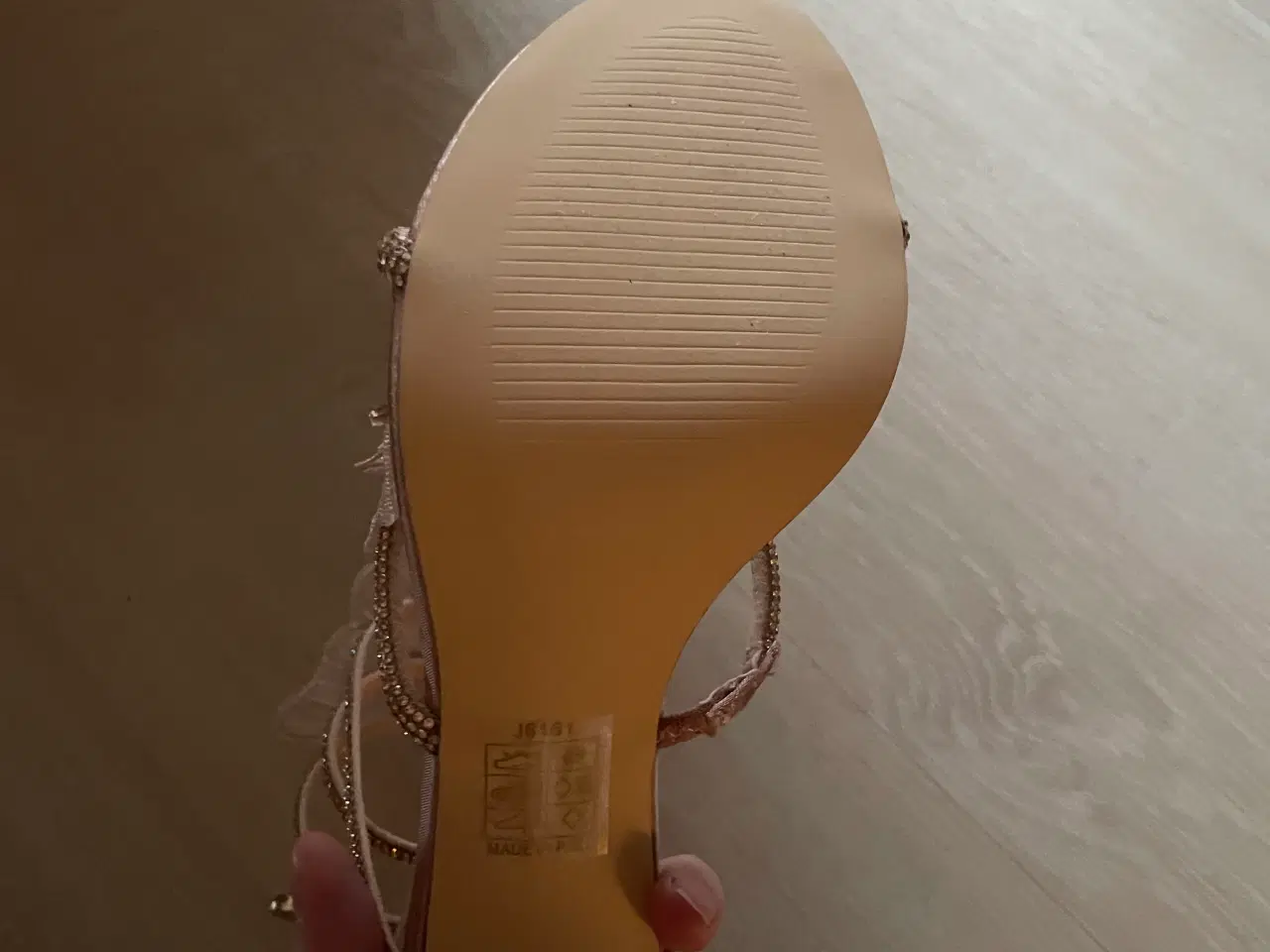 Billede 3 - Butterfly stiletter 