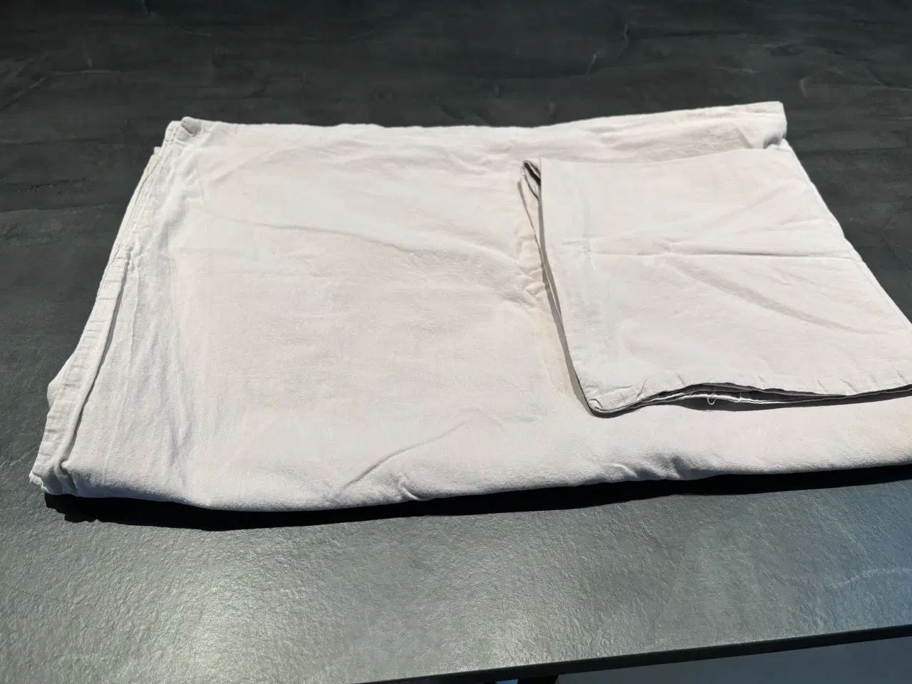 Billede 1 - Rosa sengesæt 140x200