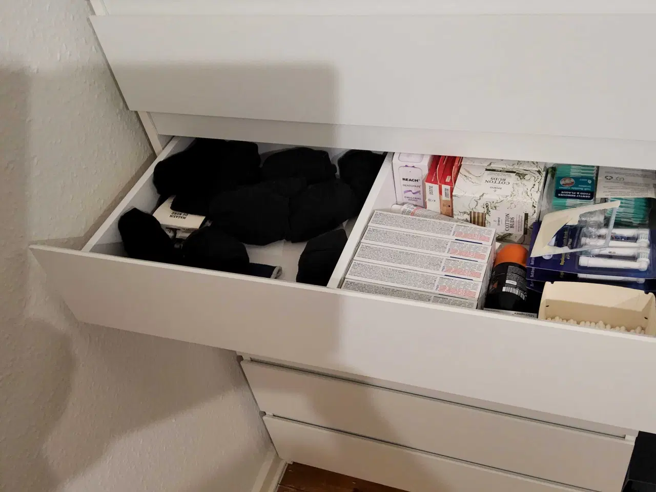 Billede 2 - Kommode 5 månder gammel 