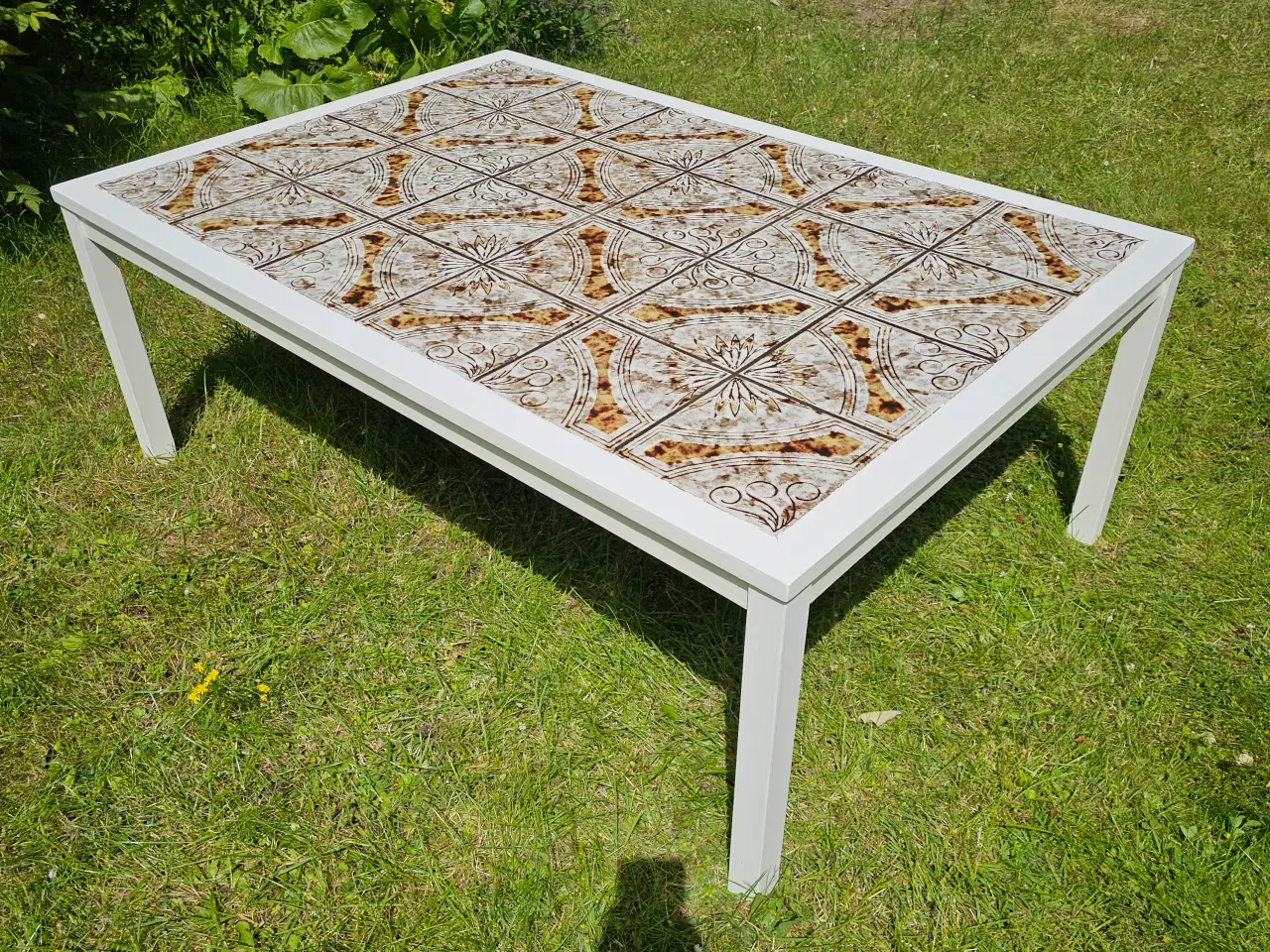 Billede 2 - Unikt kakkelbord med flotte mønstre