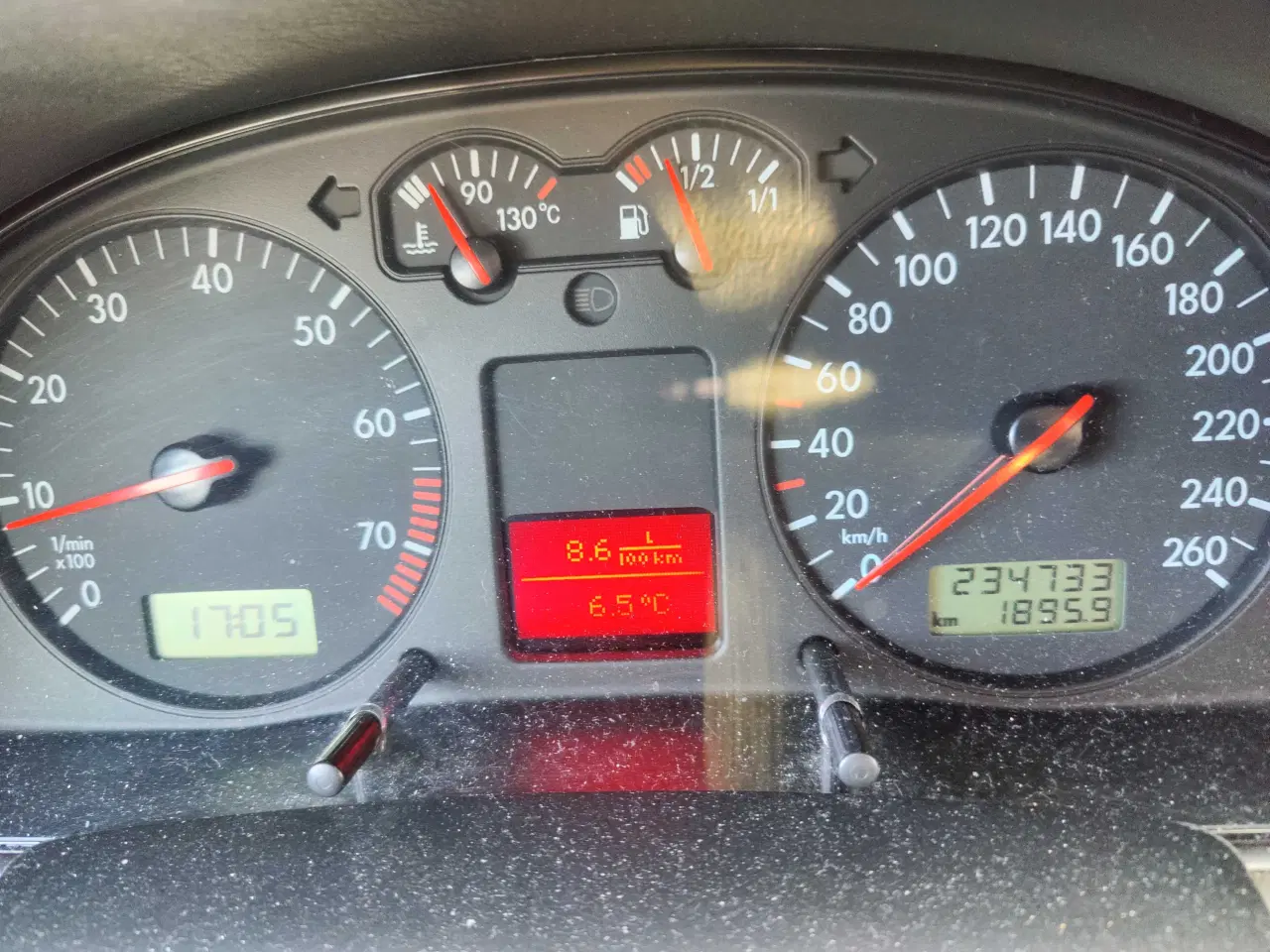 Billede 5 - Den tidligere ejer havde den i 20år