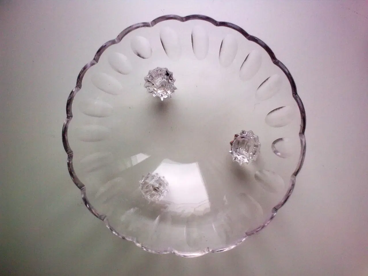 Billede 3 - Gammel dansk glasskål på tre sneglefødder