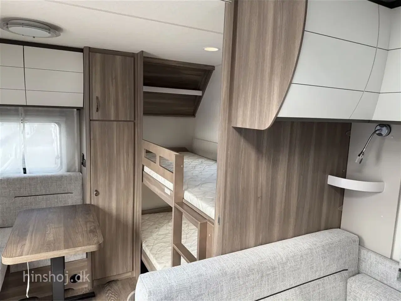 Billede 5 - 2024 - Hobby Excellent Edition 650 KMFe   Stor rummelig familievogn med 2 køjer fra Hinshøj Caravan