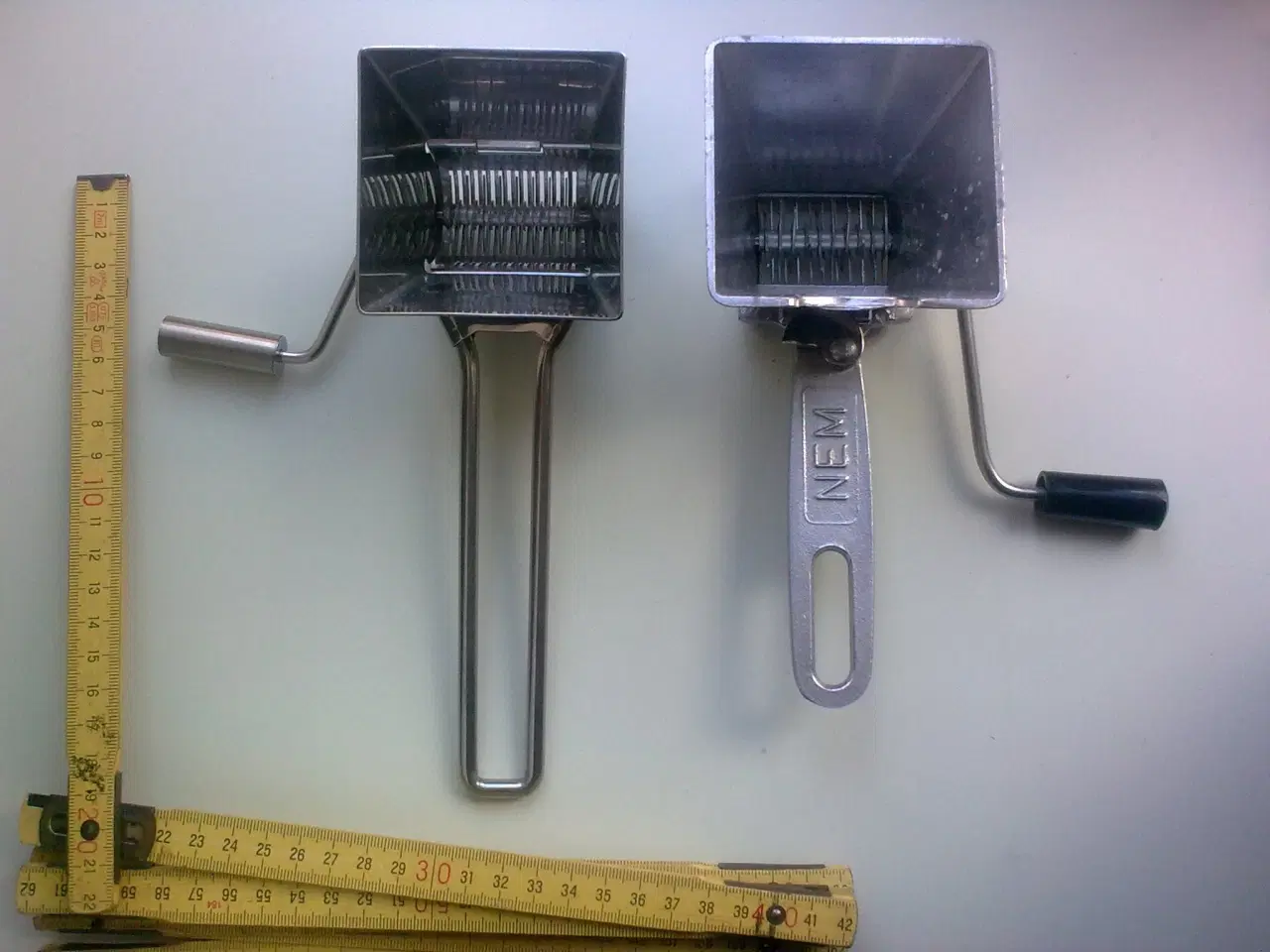 Billede 20 - G&M metal FRIE VALG: rød hvid børster og sæbe o,a.