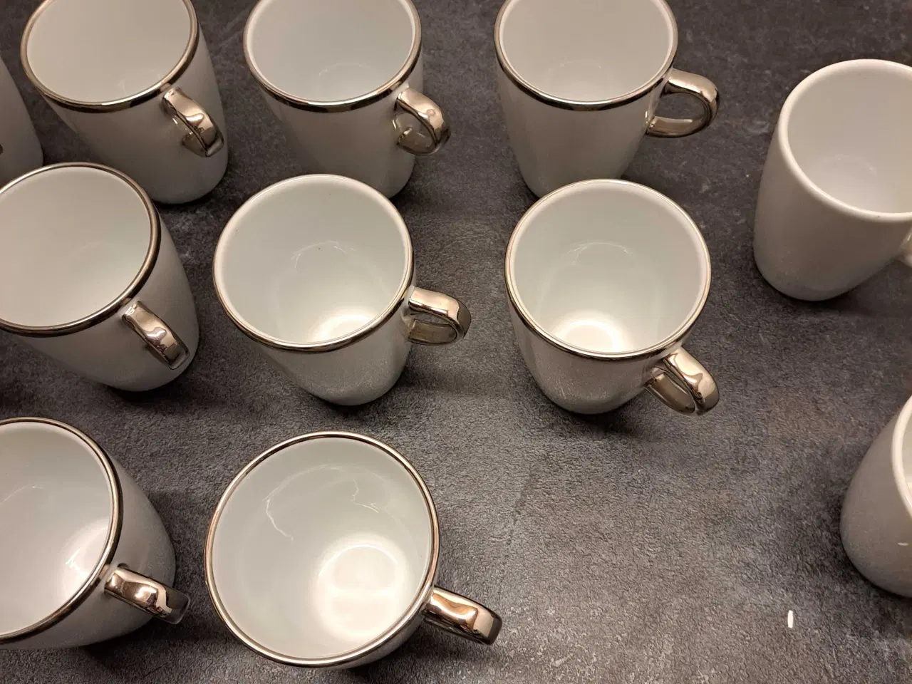 Billede 7 - Pillivuyt Bistro med sølvkant dele