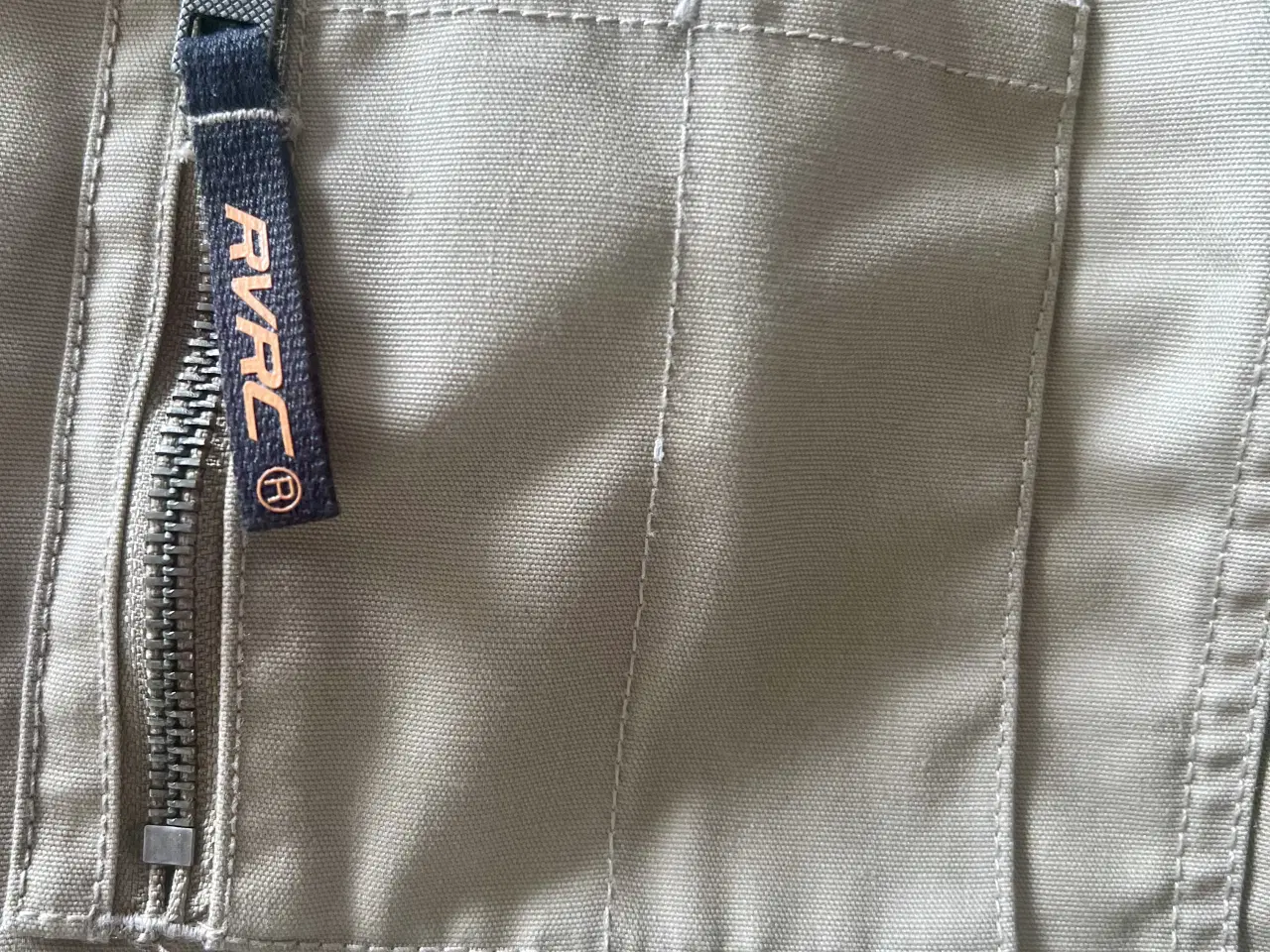 Billede 8 - Revolutionen Race fritids jakke str. L beige 