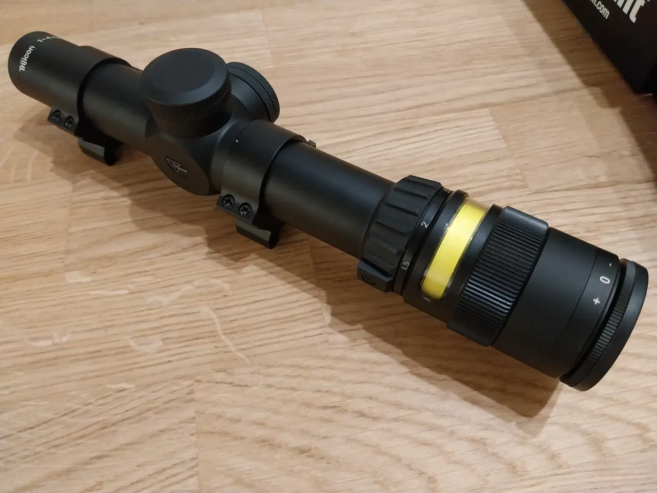 Billede 4 - Trijicon Accupoint 1-4x24 Amber