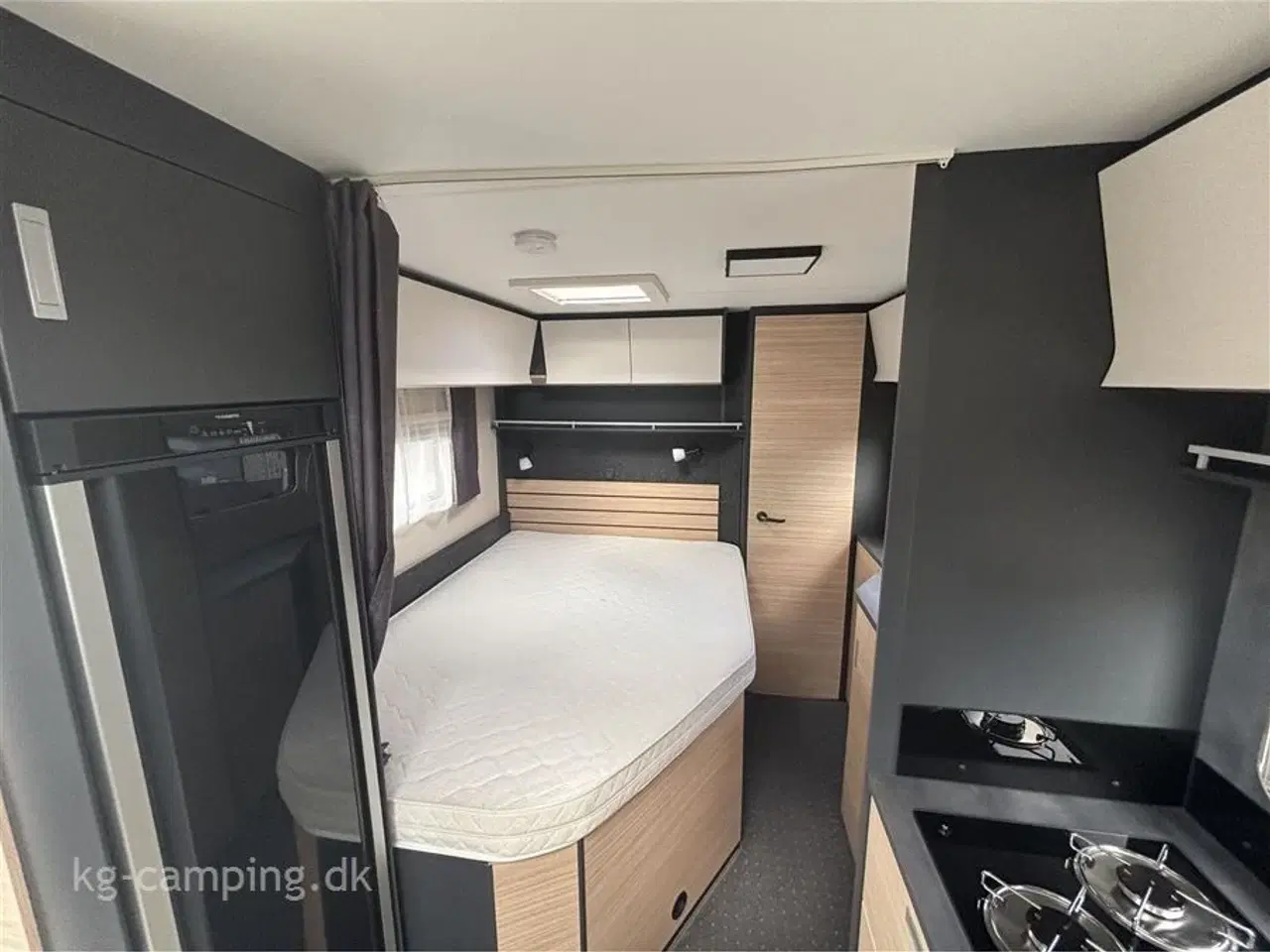 Billede 8 - 2022 - Hobby Optima De Luxe T70 F aut.   Veludstyret autocamper med masser af ekstraudstyr