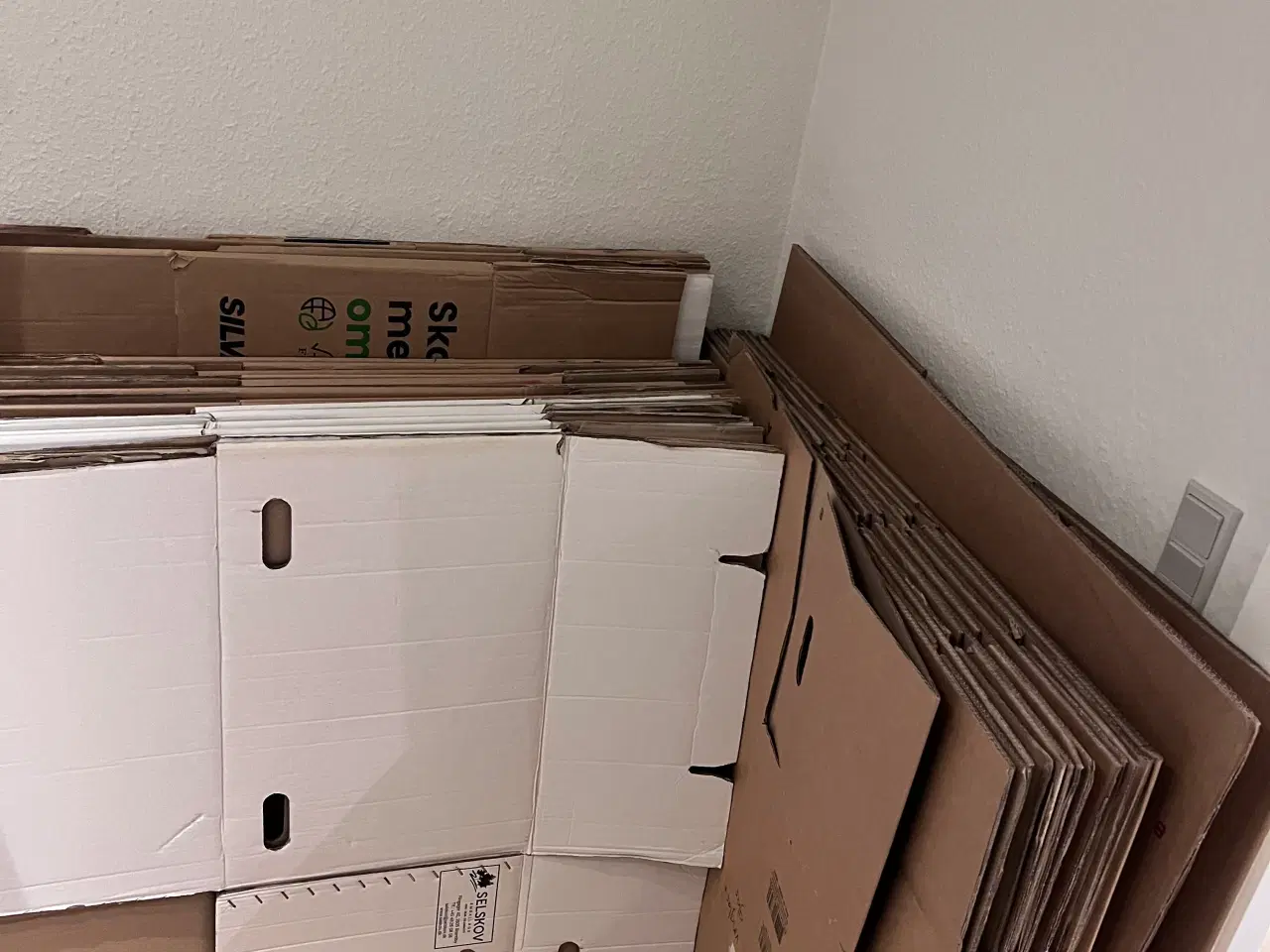 Billede 1 - Flyttekasser