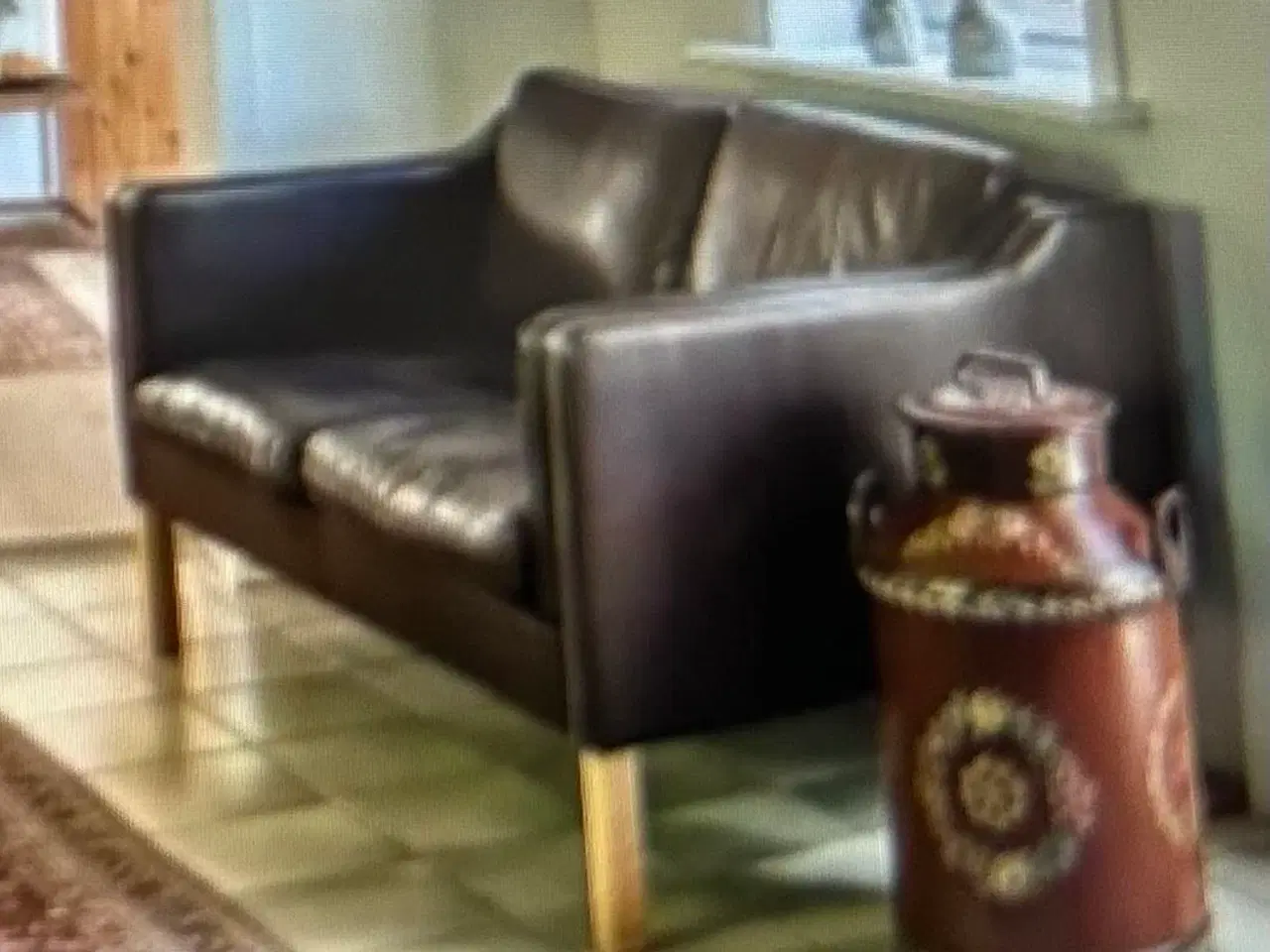 Billede 3 - Lædersofasæt 3 + 2 + øreklaplænestol+fodskammel