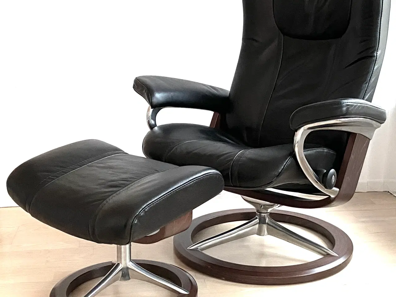 Billede 1 - Flot Stressless ny model