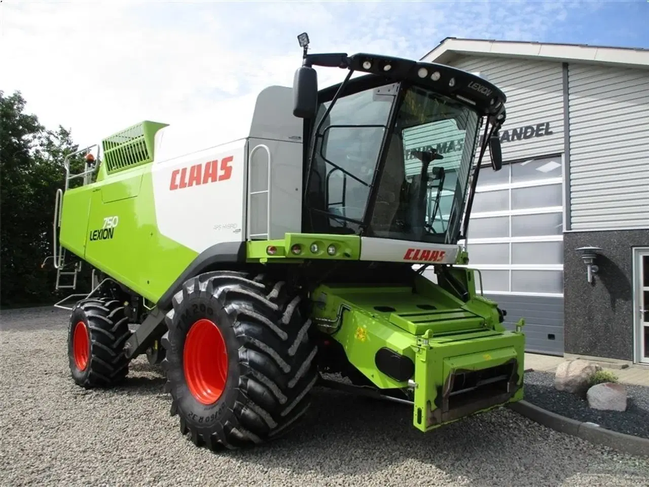 Billede 18 - CLAAS LEXION 750 Gårdmaskine med kun 1480timer og V900 skærebord.