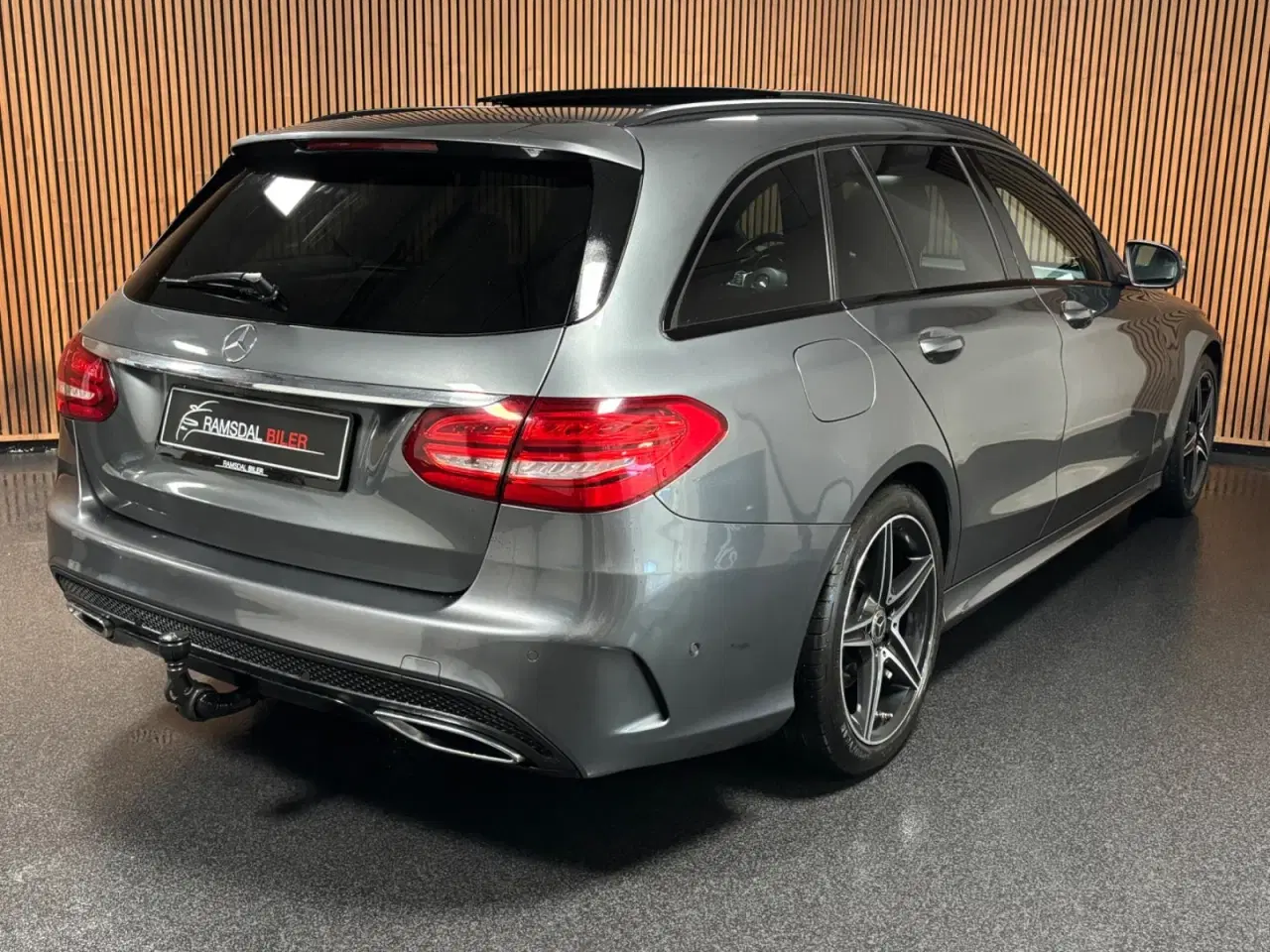 Billede 5 - Mercedes C220 d 2,2 AMG Line stc. aut.