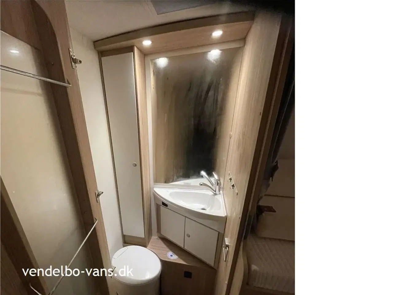 Billede 10 - 2021 - SunLight T 68 Adventure Edition   Enkeltsenge og stor garage