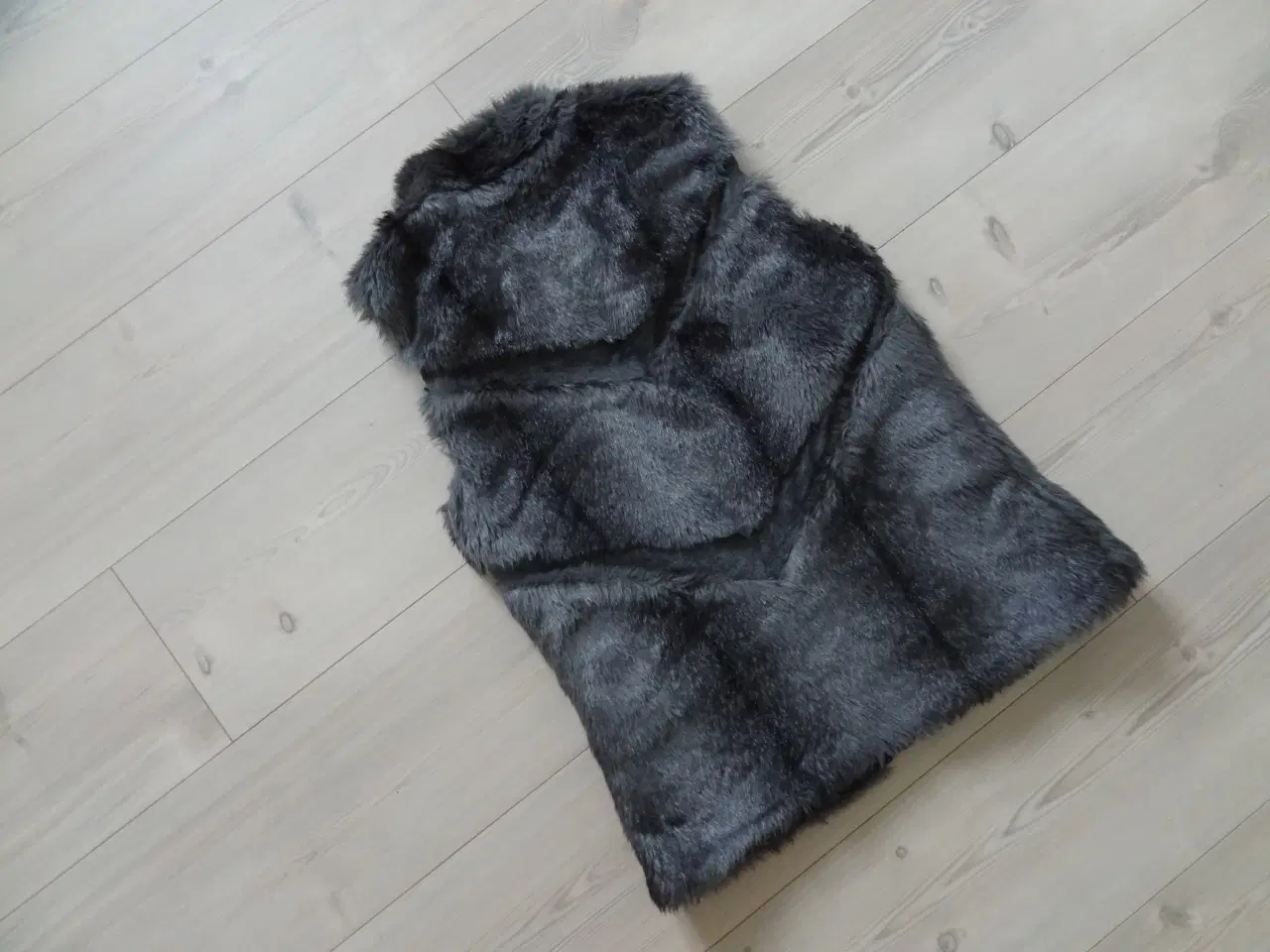 Billede 9 - Vest, Pelsvest, Pels, Vero Moda Str S