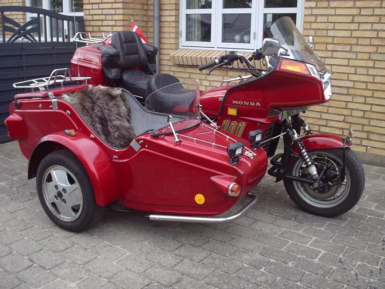 Billede 2 - Honda GL med sidevogn 1980 Nysynet