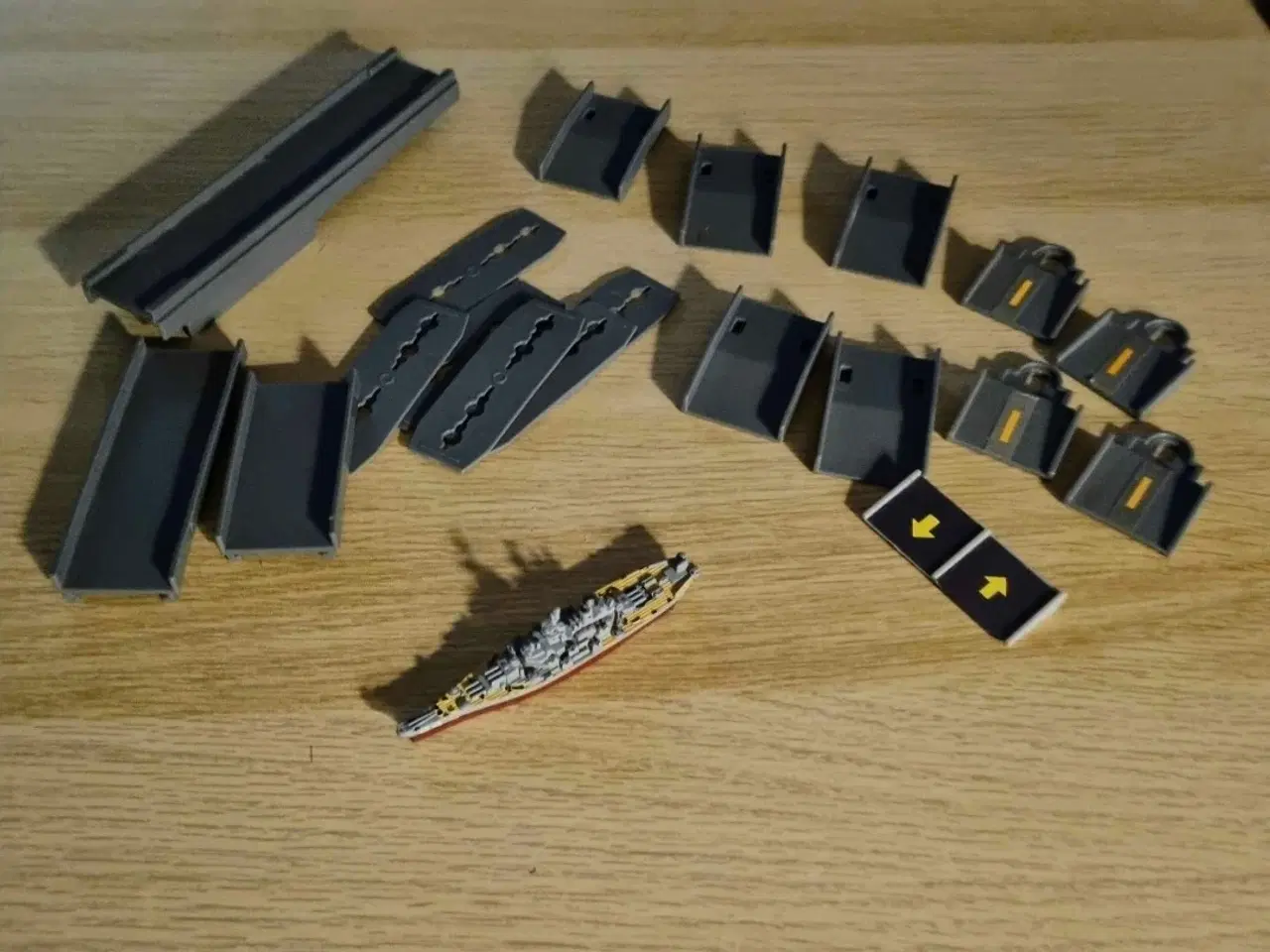 Billede 5 - Battle Ship og ekstra vejbaner 