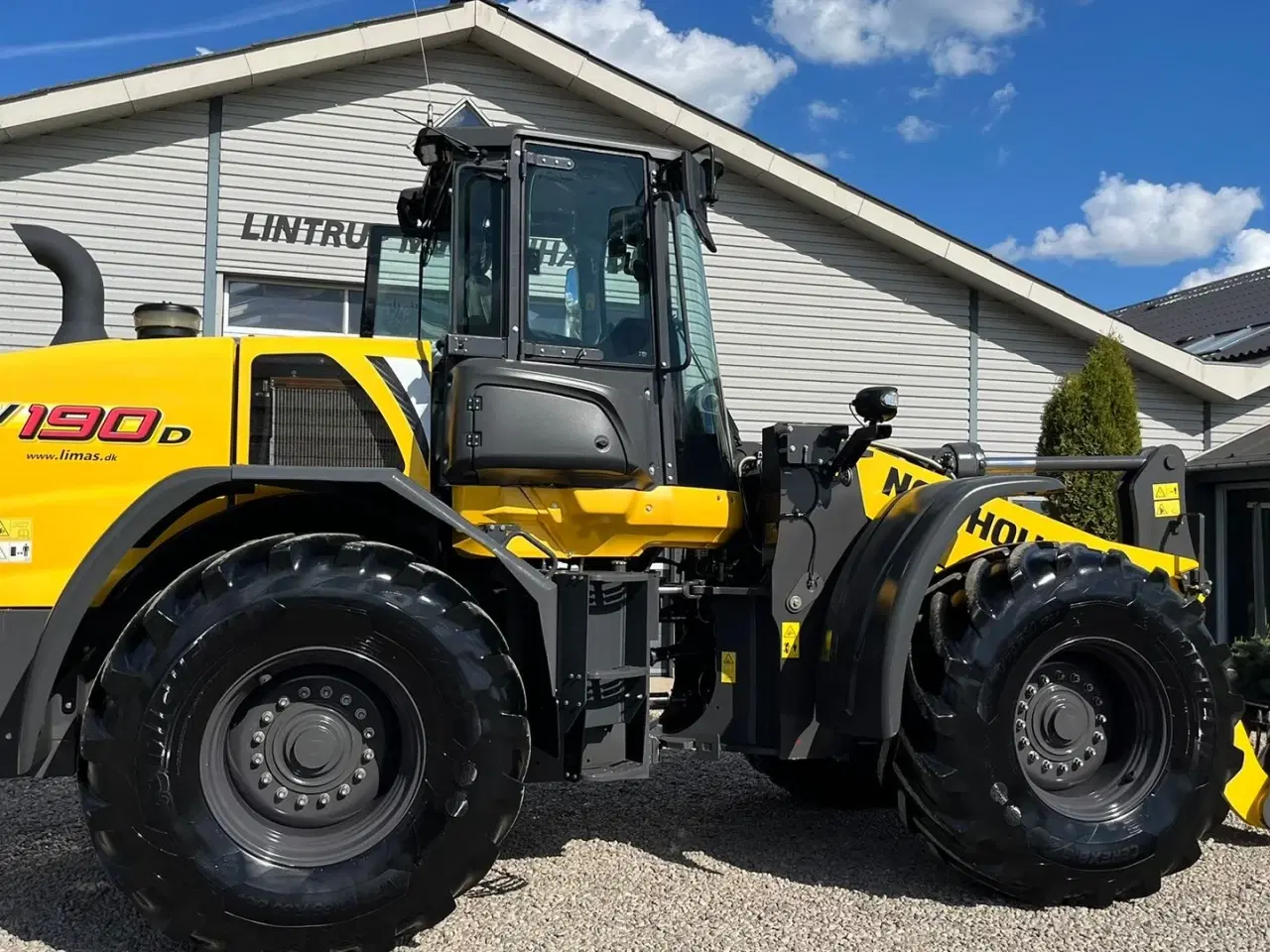 Billede 17 - New Holland W190D DK-Model. LONG REACH med de høje VF 710/65R30 hjulmontering