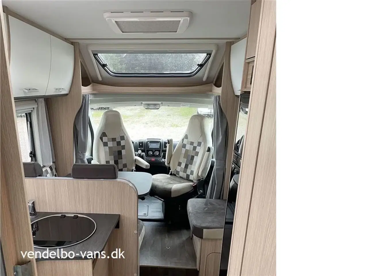 Billede 12 - 2019 - SunLight T 69 L Aut.gear   150 HK - automatgear - bemærk det lave km tal