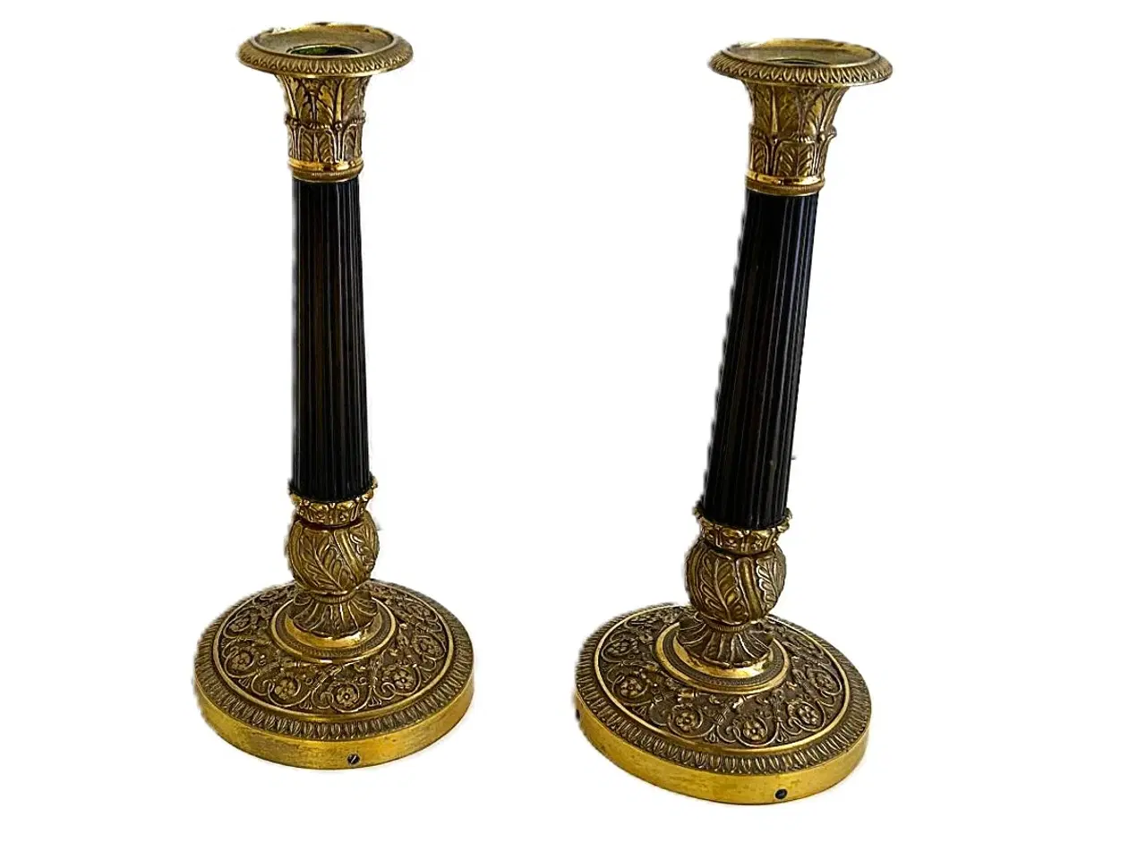 Billede 2 - Et par lysestager i forgyldt og patineret bronze.