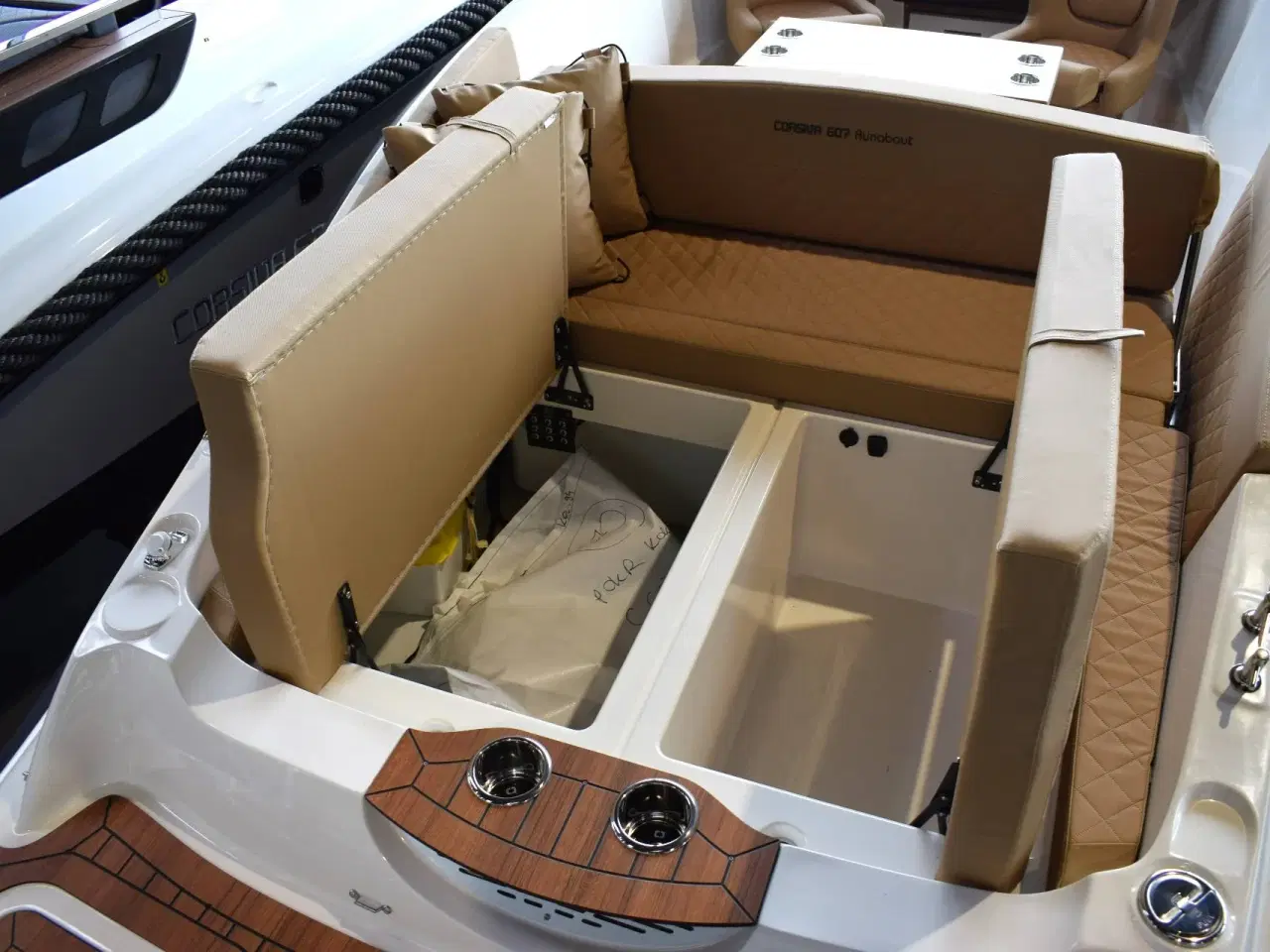 Billede 6 - Corsiva 607 Runabout - 25 HK Yamaha/Udstyr