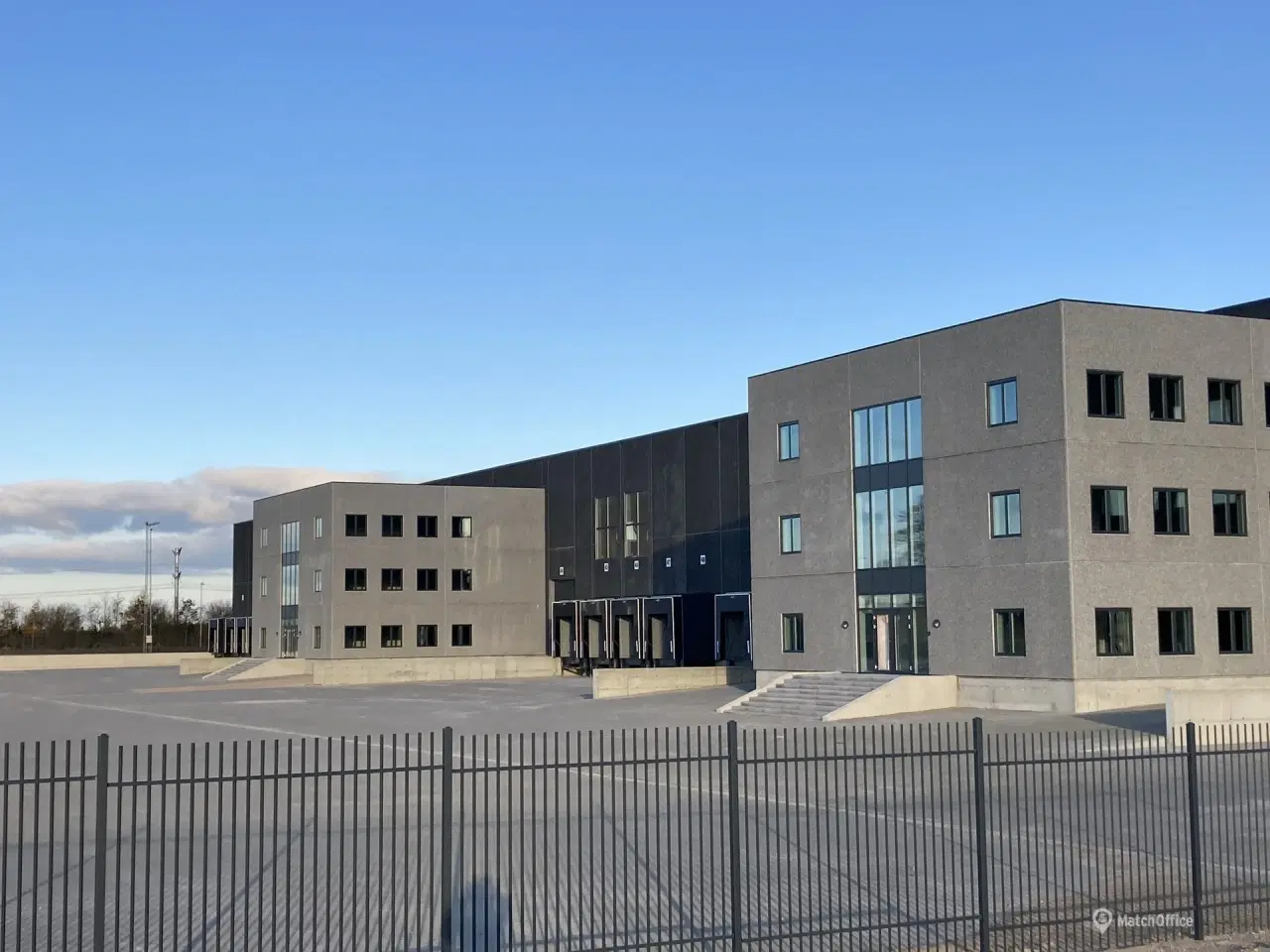 Billede 1 - Kontorer i Nyopført Logistik-ejendom