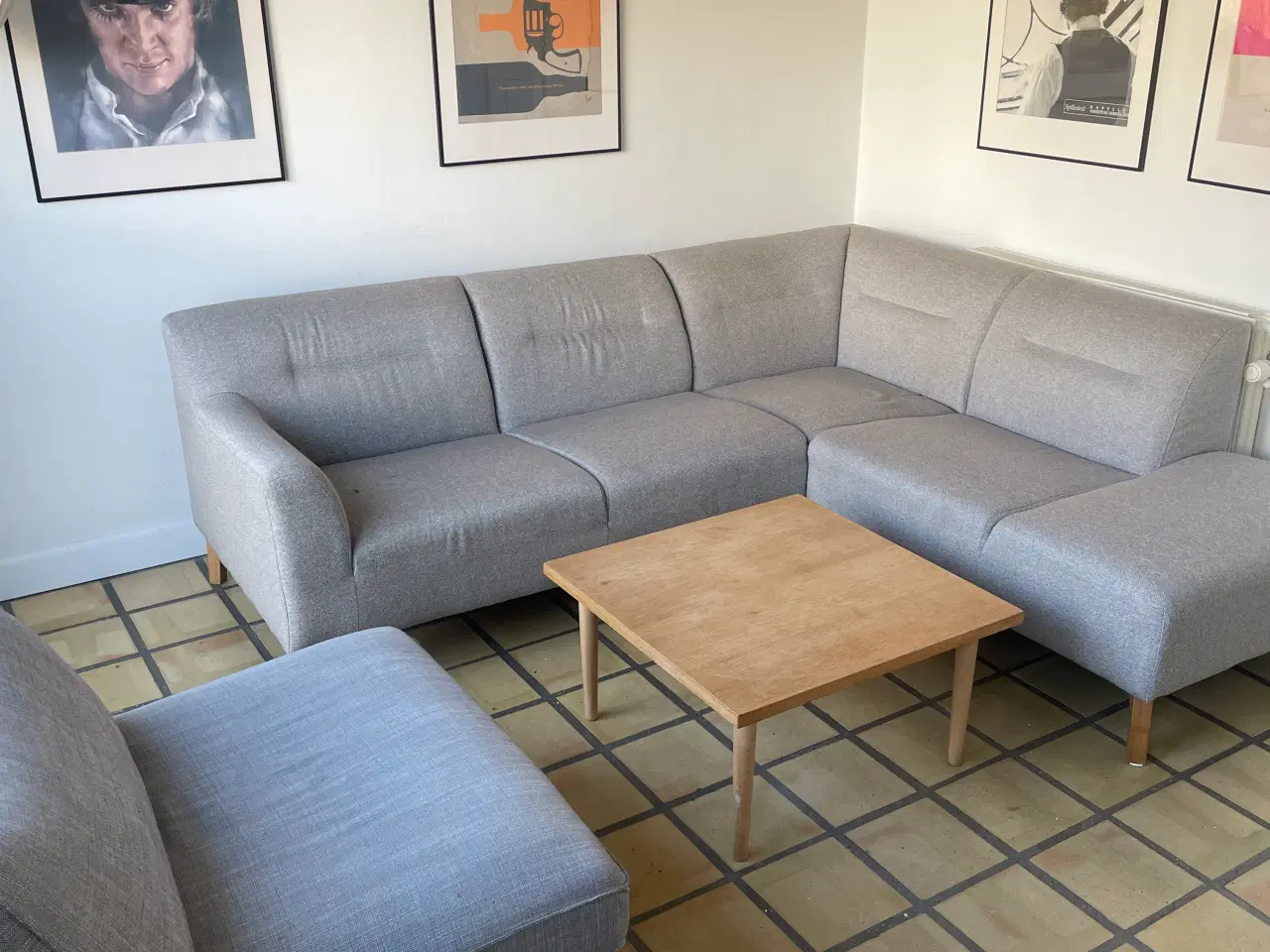 Billede 1 - Hjørnesofa, puffstol og sofabord