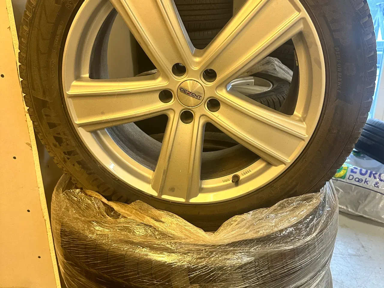 Billede 2 - Vinterdæk og fælge