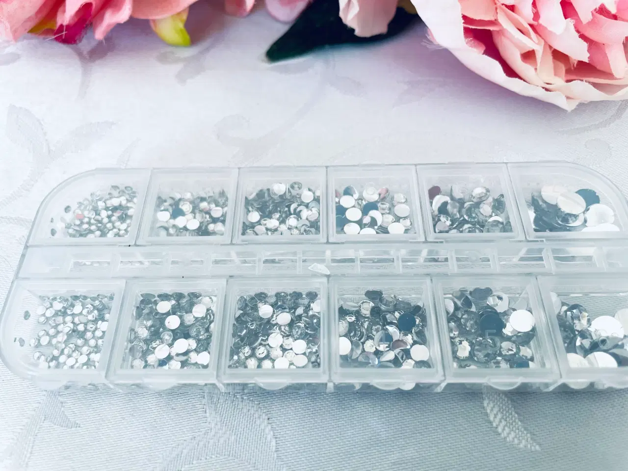 Billede 7 - Rhinsten + opbevarings æske 